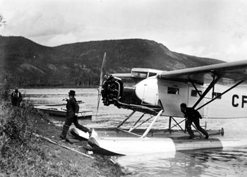 “Bishops Geddes arrives by plane at Forty Mile July 1938”