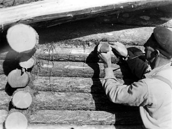 “This is an easy job – mossing the logs.”